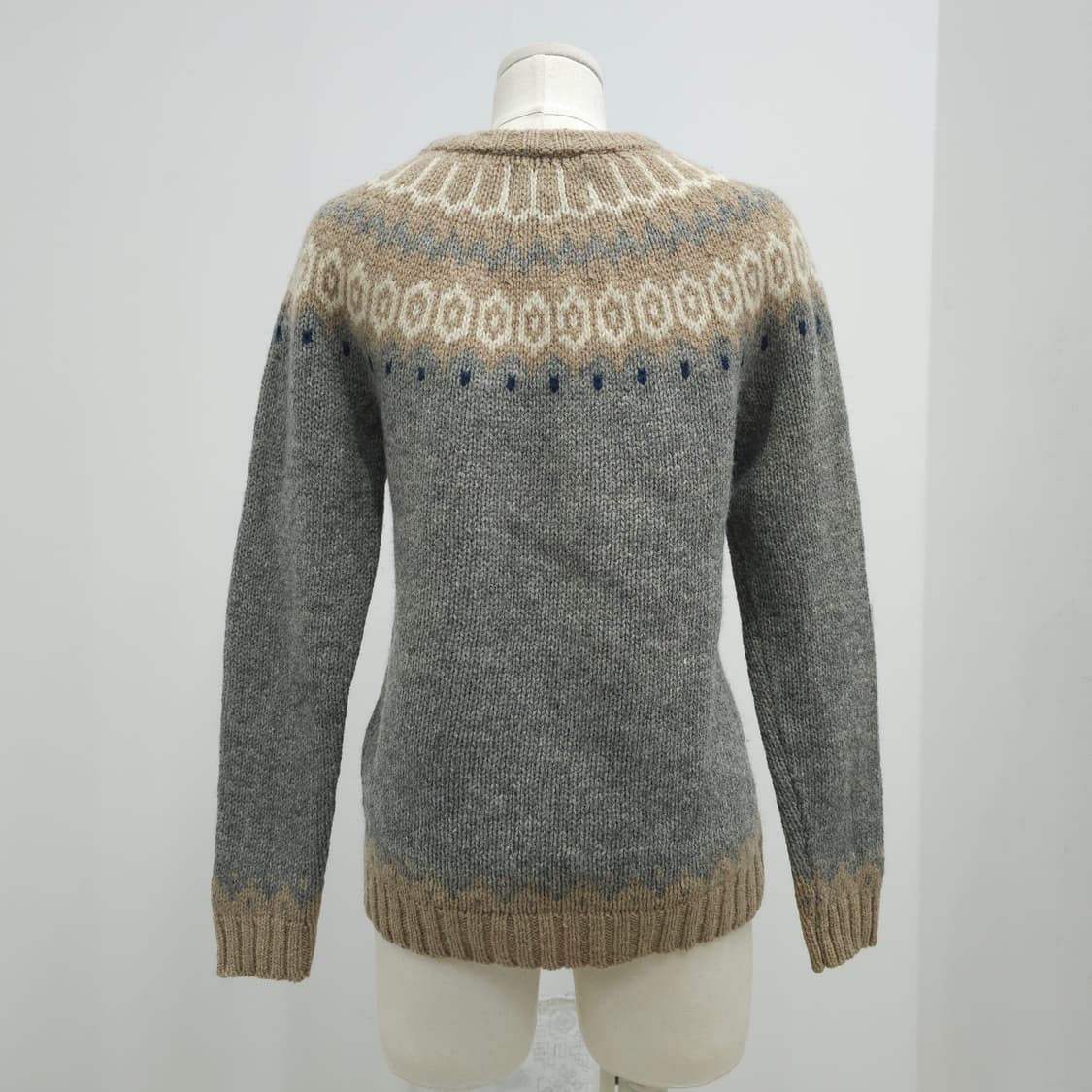 노르딕 울100% 숄더버튼 니트 스웨터 상품이미지3