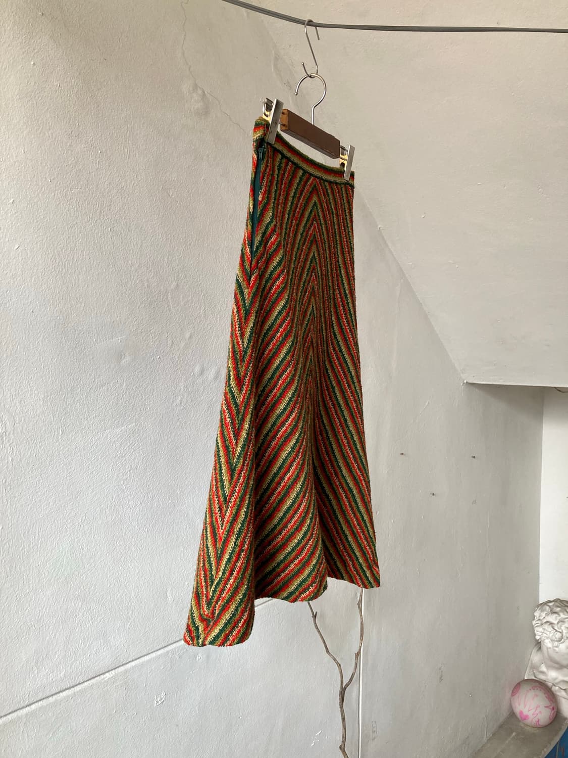 사선 언발 울 패턴 미디 스커트 상품이미지7