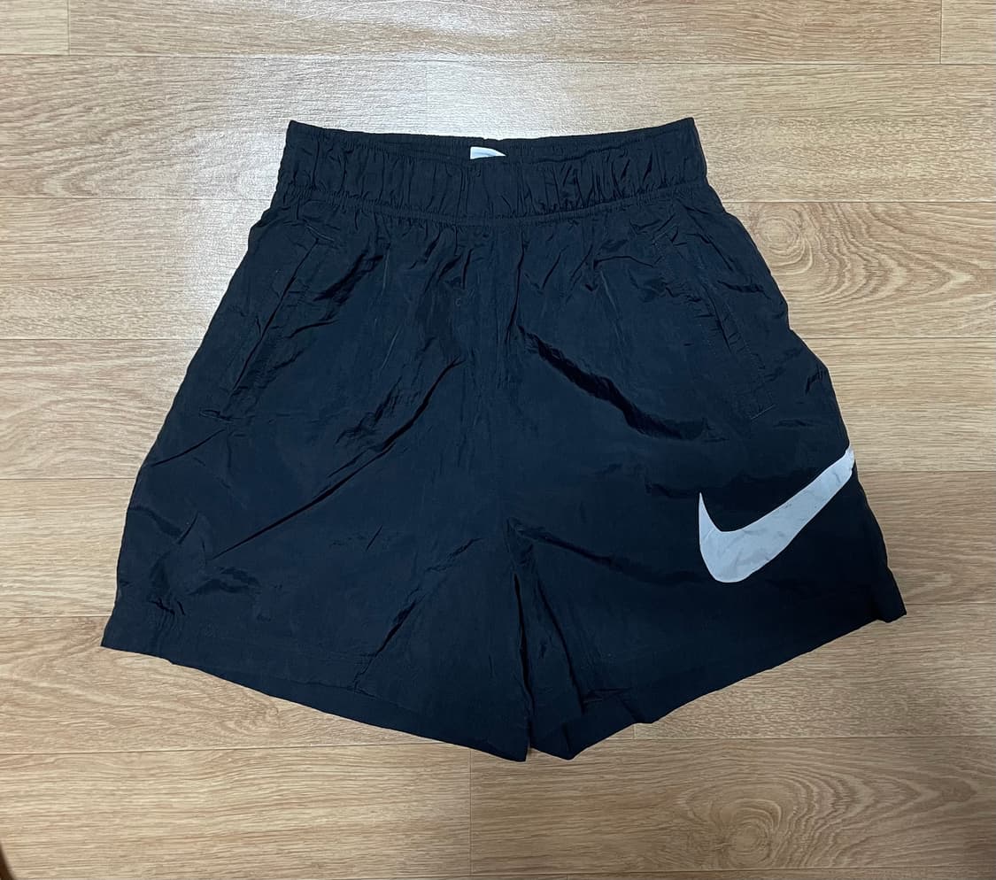 나이키 스우시 블랙 반바지 바지 상품이미지1