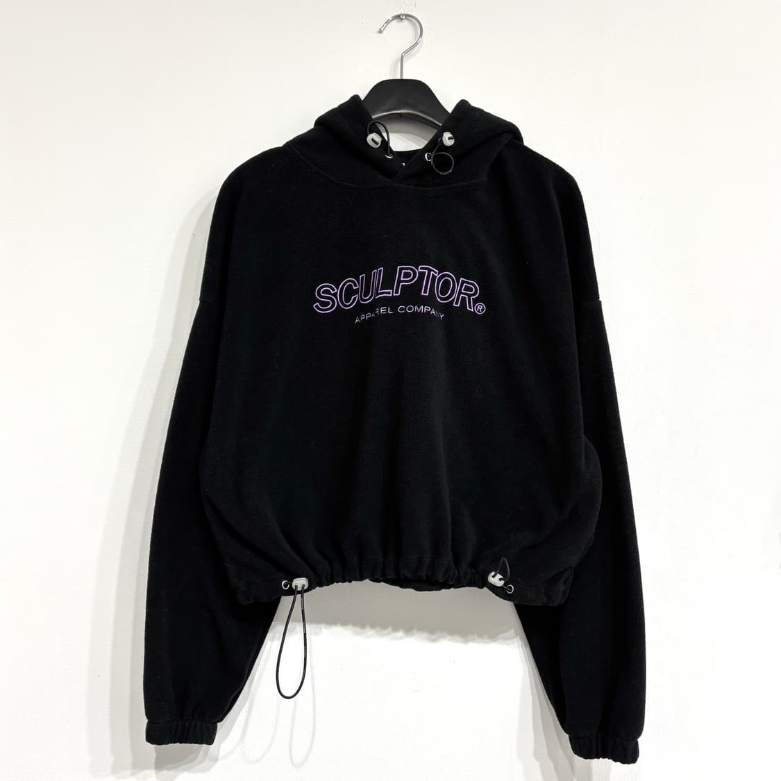 스컬프터 후리스 크롭 후드티 상품이미지1