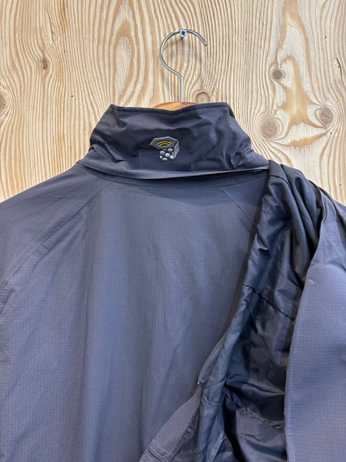 마운틴 하드웨어 바람막이 상품이미지6