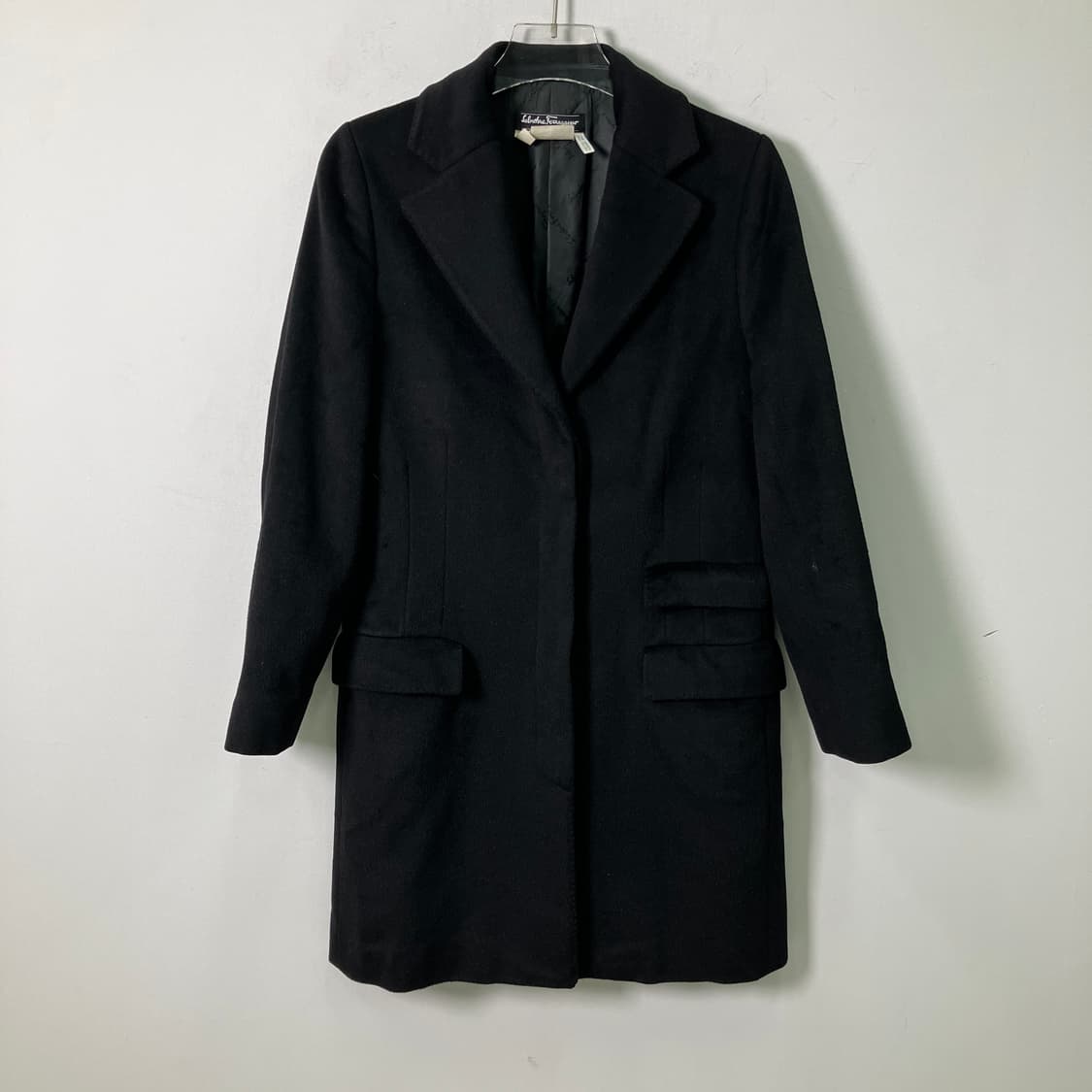 페라가모 블랙 울 알파카 히든 싱글 코트 42 상품이미지1