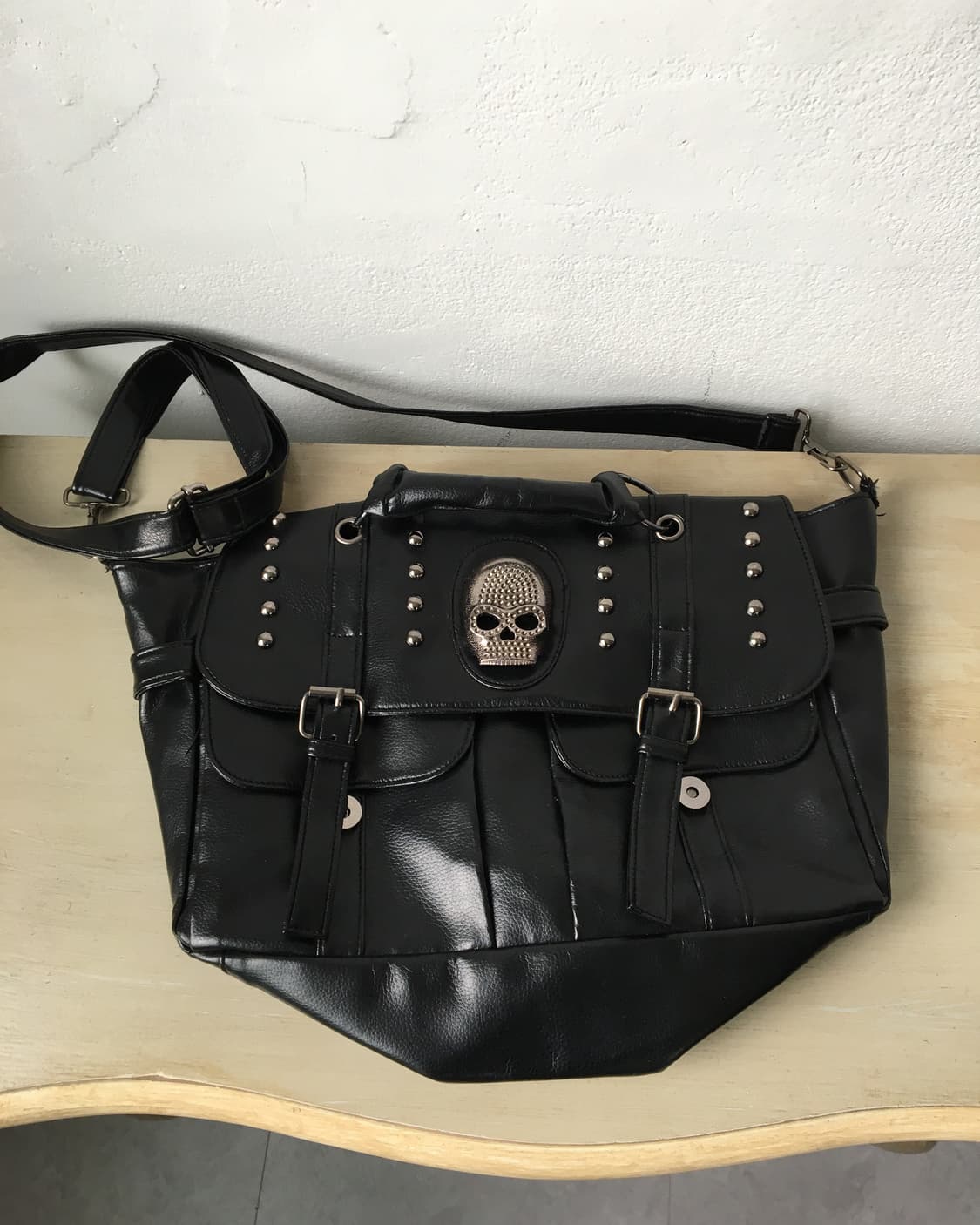 skull stud point cross bag 상품이미지1