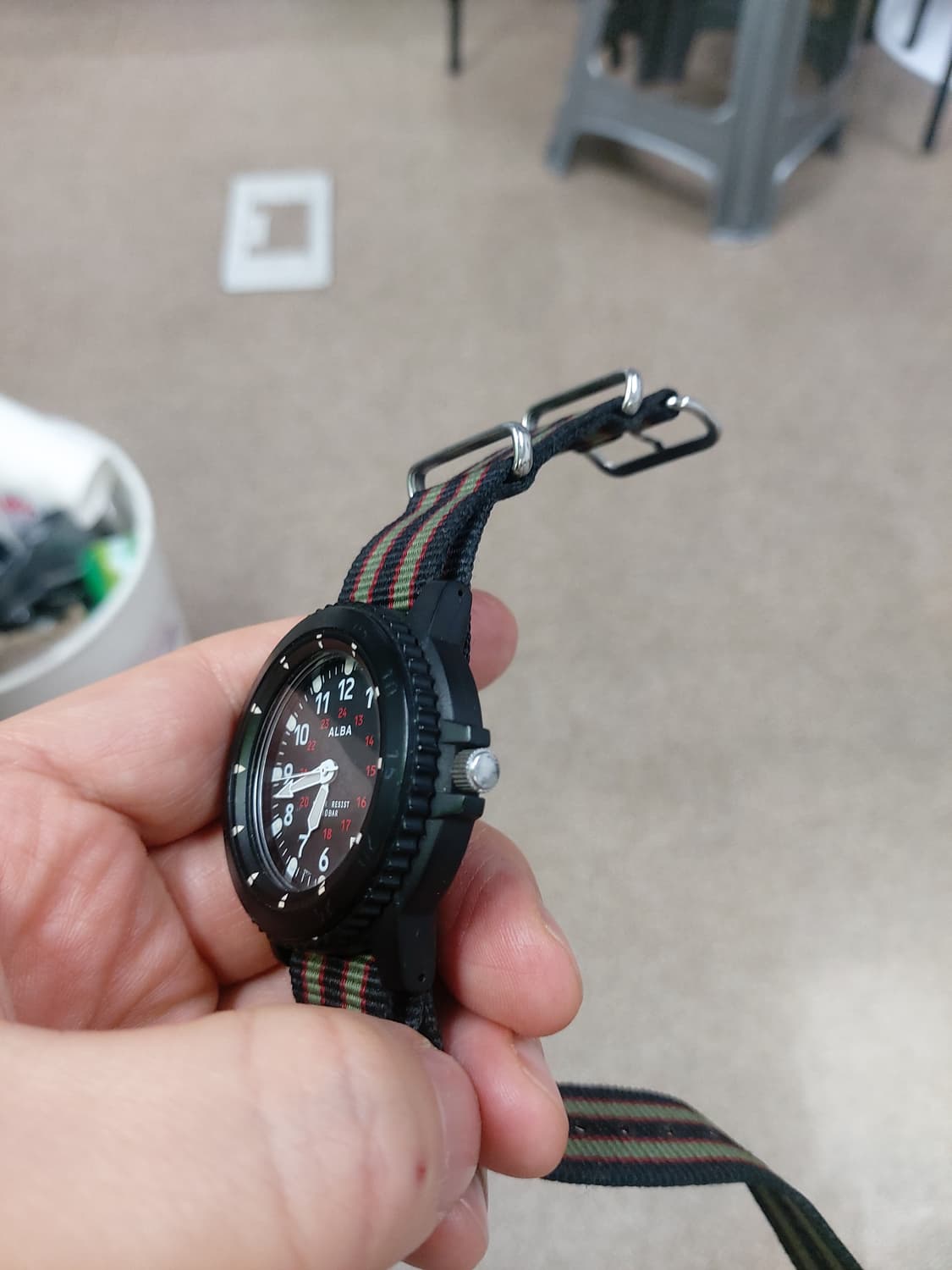 알바 블랙 색상의 필드 시계 상품이미지2