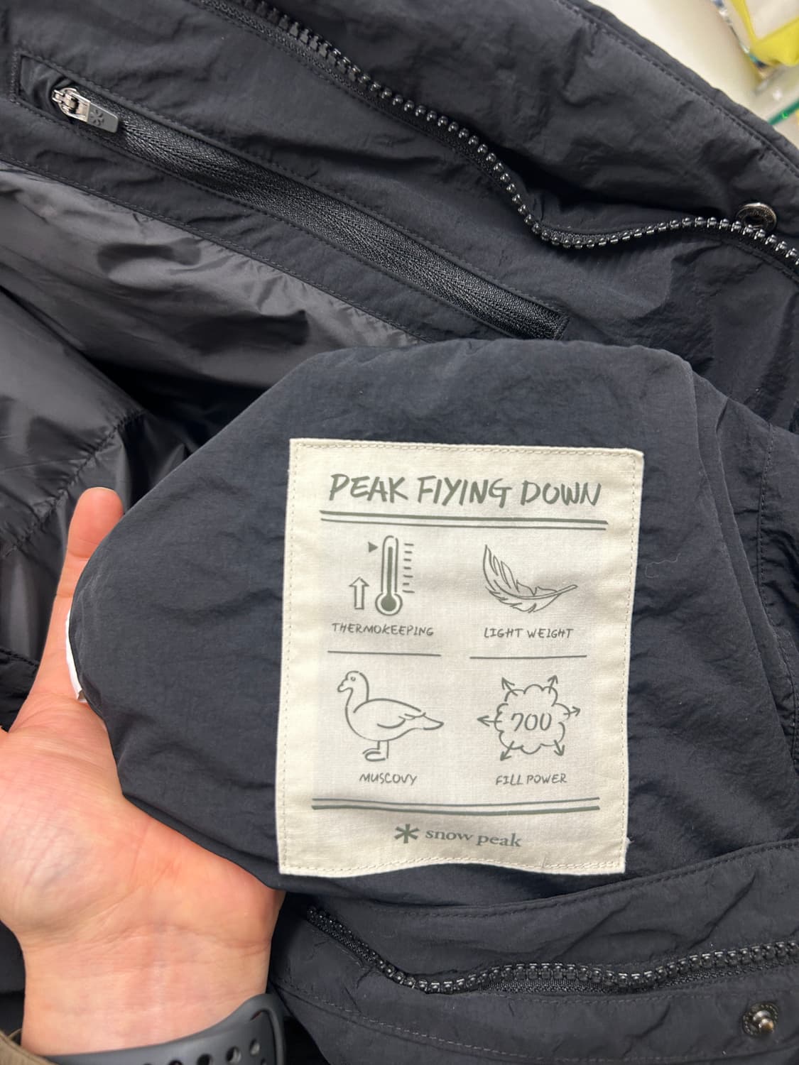 스노우피크 블랙 후드 패딩 자켓 700필 상품이미지4