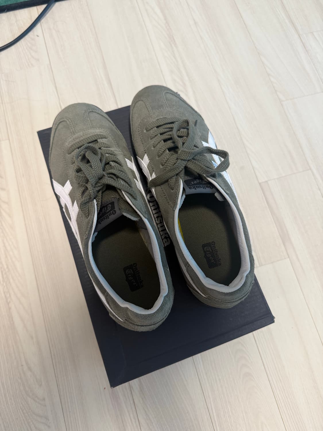 오니츠카 타이거 토쿠텐 번트 그린 255 상품이미지2