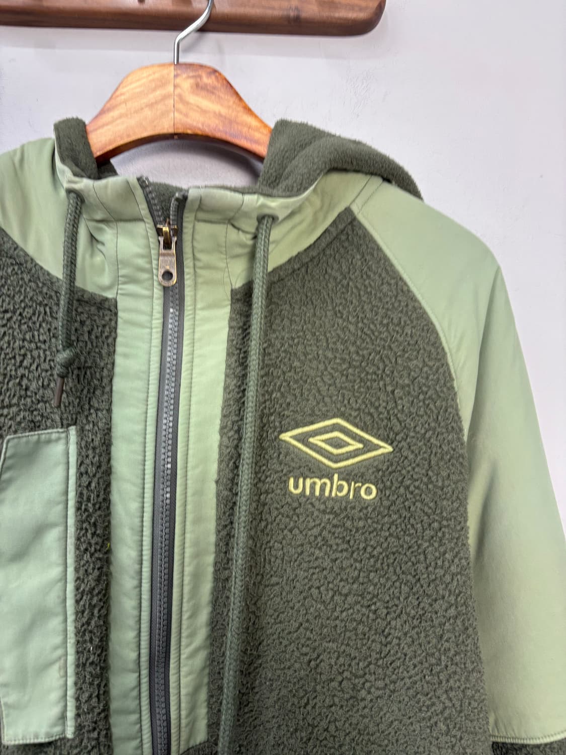 엄브로 코듀라 택트 플리스 후드 집업자켓 A2726 상품이미지4