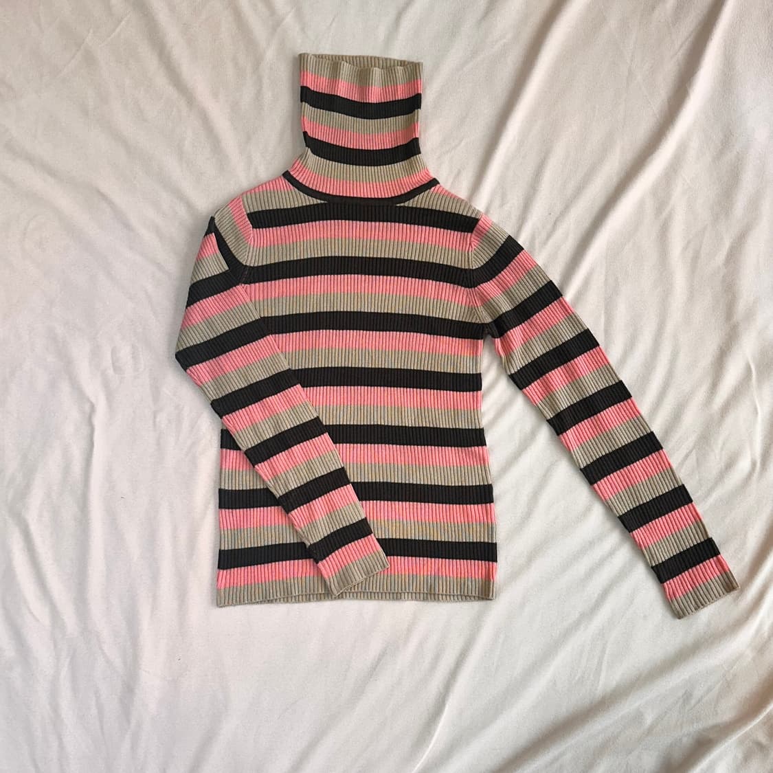 줄무늬 골지 목폴라 니트 상품이미지2