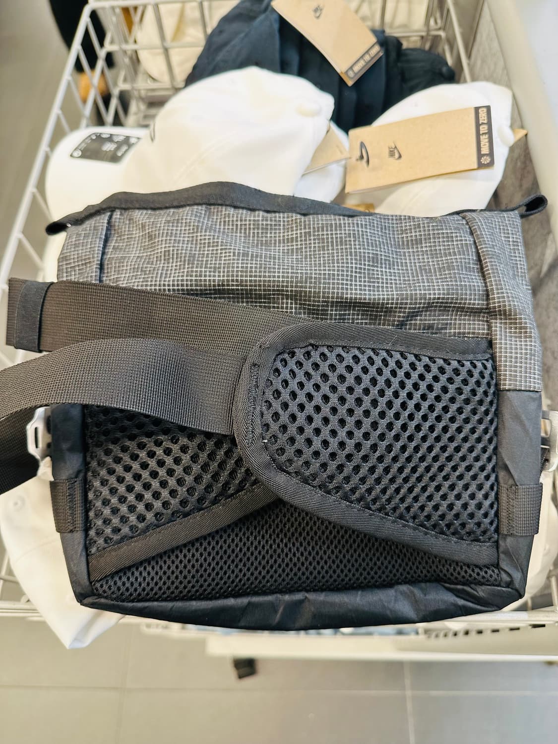 나이키 ACG 아이센 페니팩 힙색 슬링백 웨이스트백 DV4051-011 상품이미지2