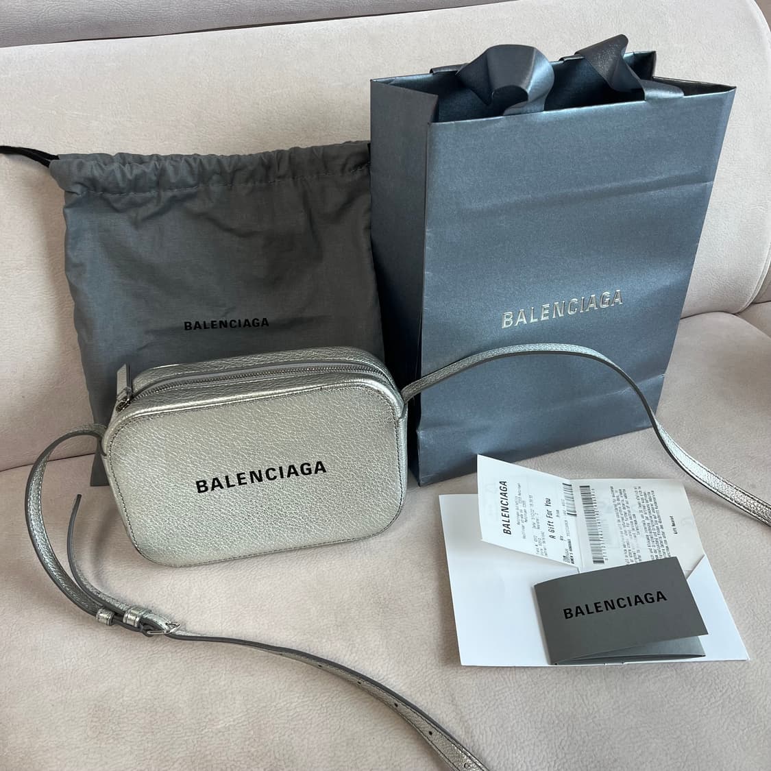 에브리데이 카메라백 실버 xs 상품이미지1