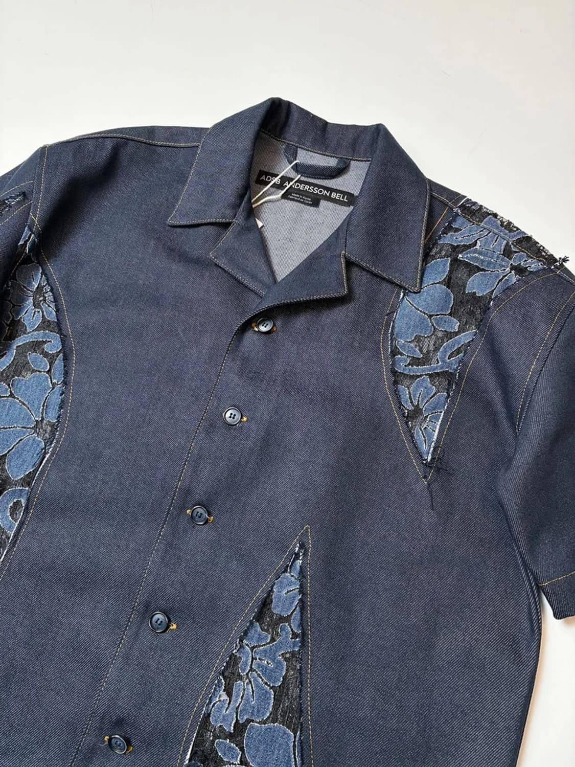 앤더슨벨 23FW 패치워크 데님 반팔 셔츠 PN9471 상품이미지2