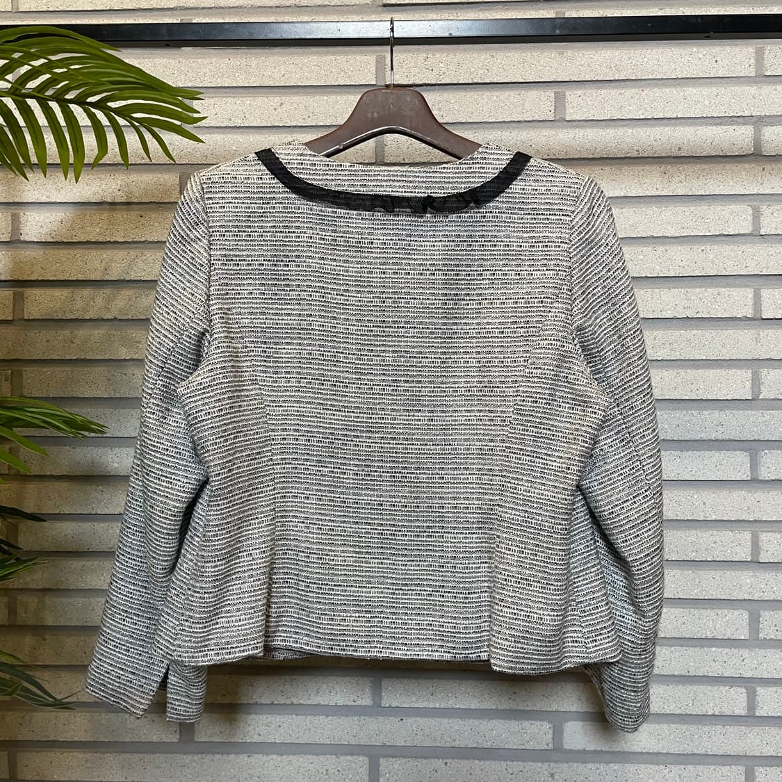 JPN VINTAGE 크롭 트위드자켓 투포켓 넥라인 러플 디테일 그레이 상품이미지3