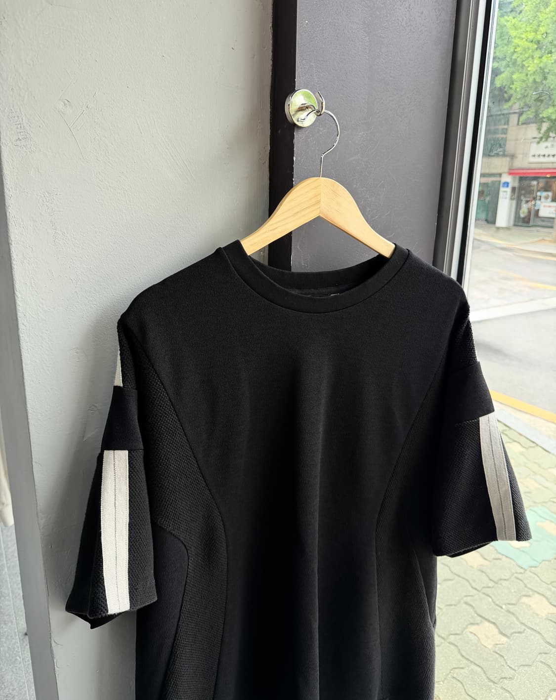 105/ 시스템옴므 24FW 사이드메쉬 투톤 니트반팔 상품이미지4
