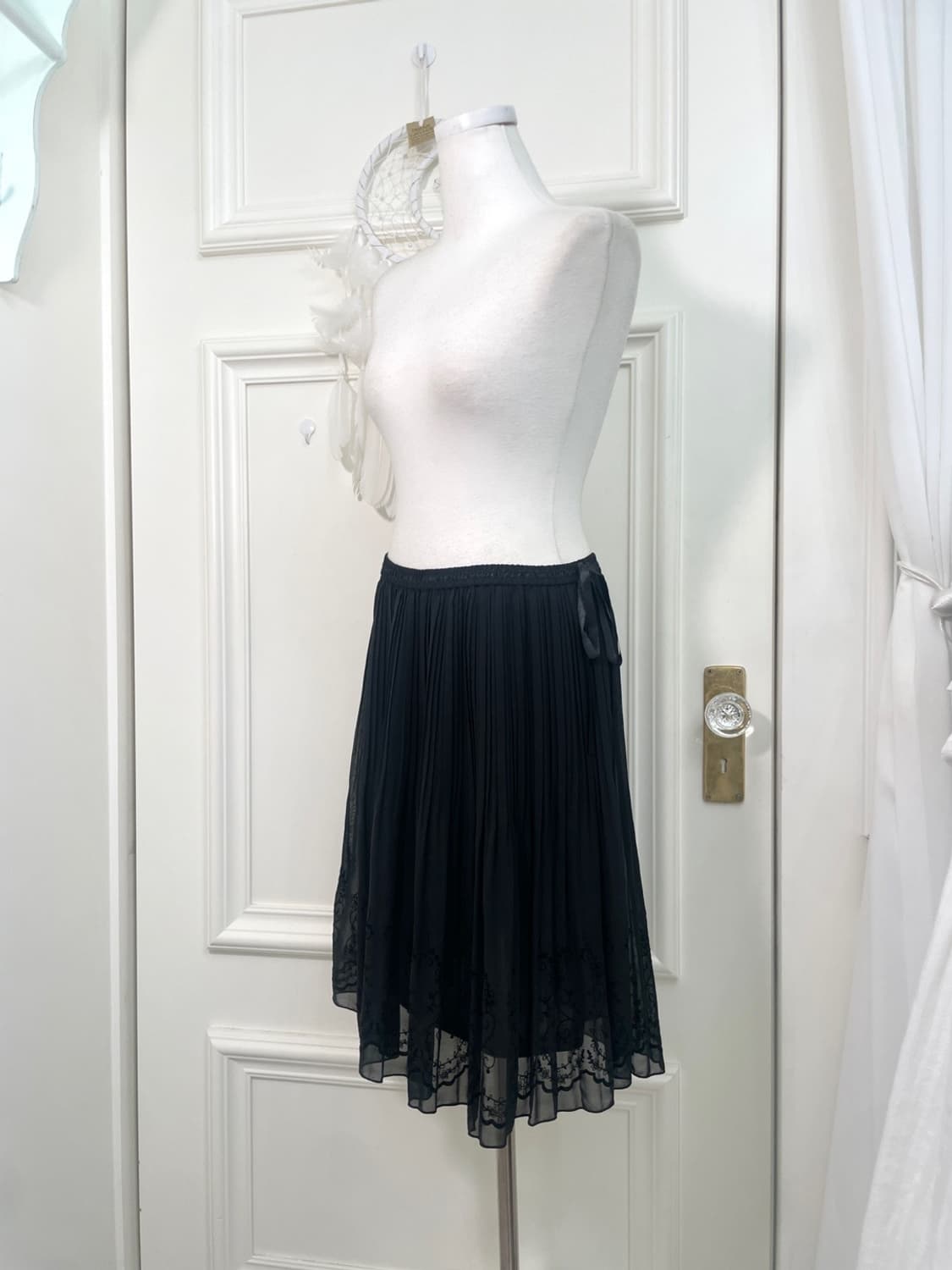 black lace embroidery pleats banding ski 상품이미지2