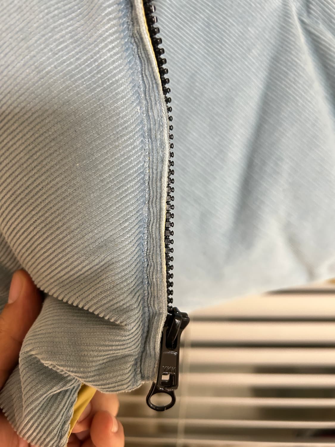 크레센트다운웍스 패딩베스트 xl 상품이미지4