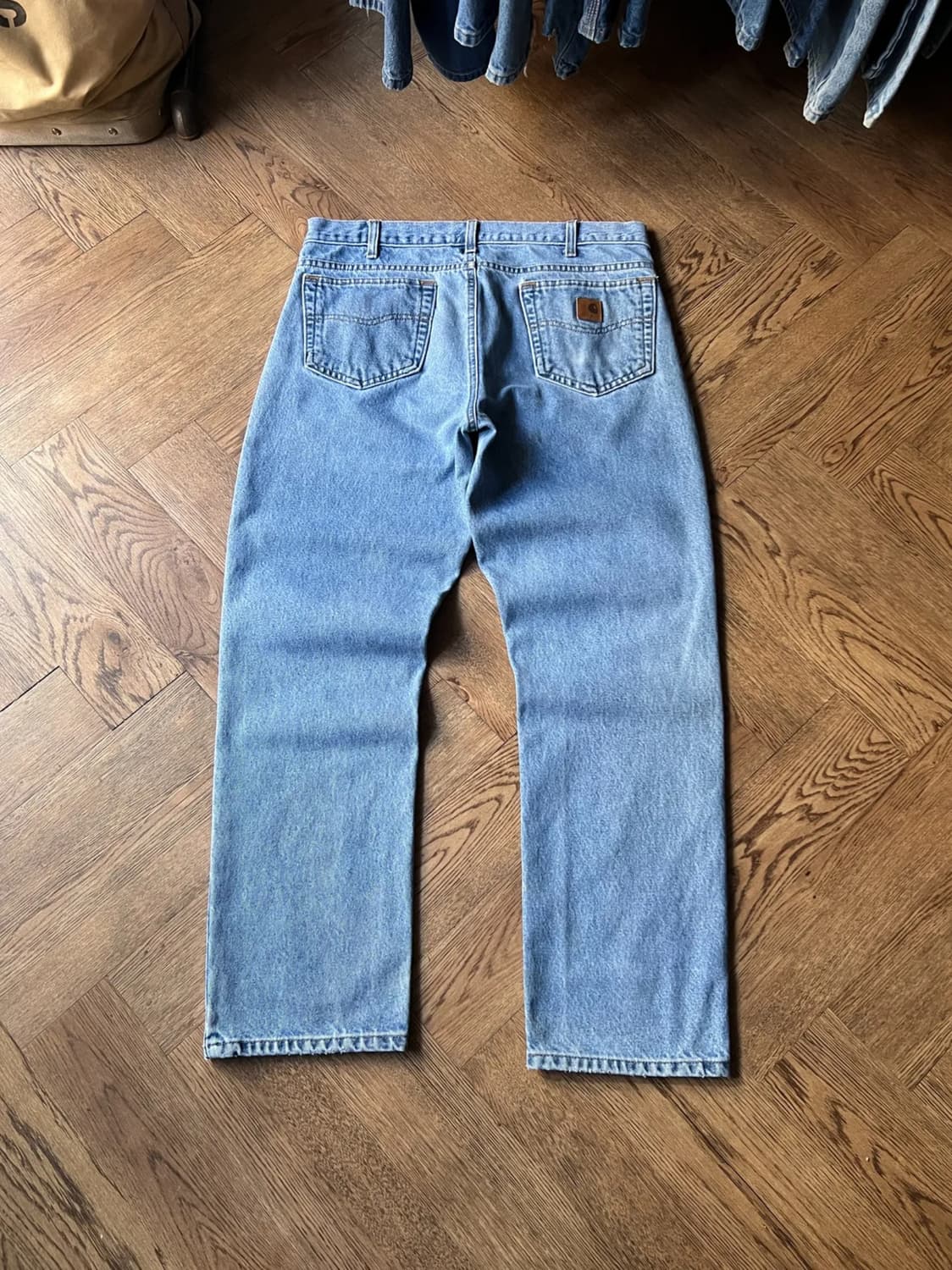 [35]칼하트 USA 미디엄블루 워싱 데님 팬츠 상품이미지1