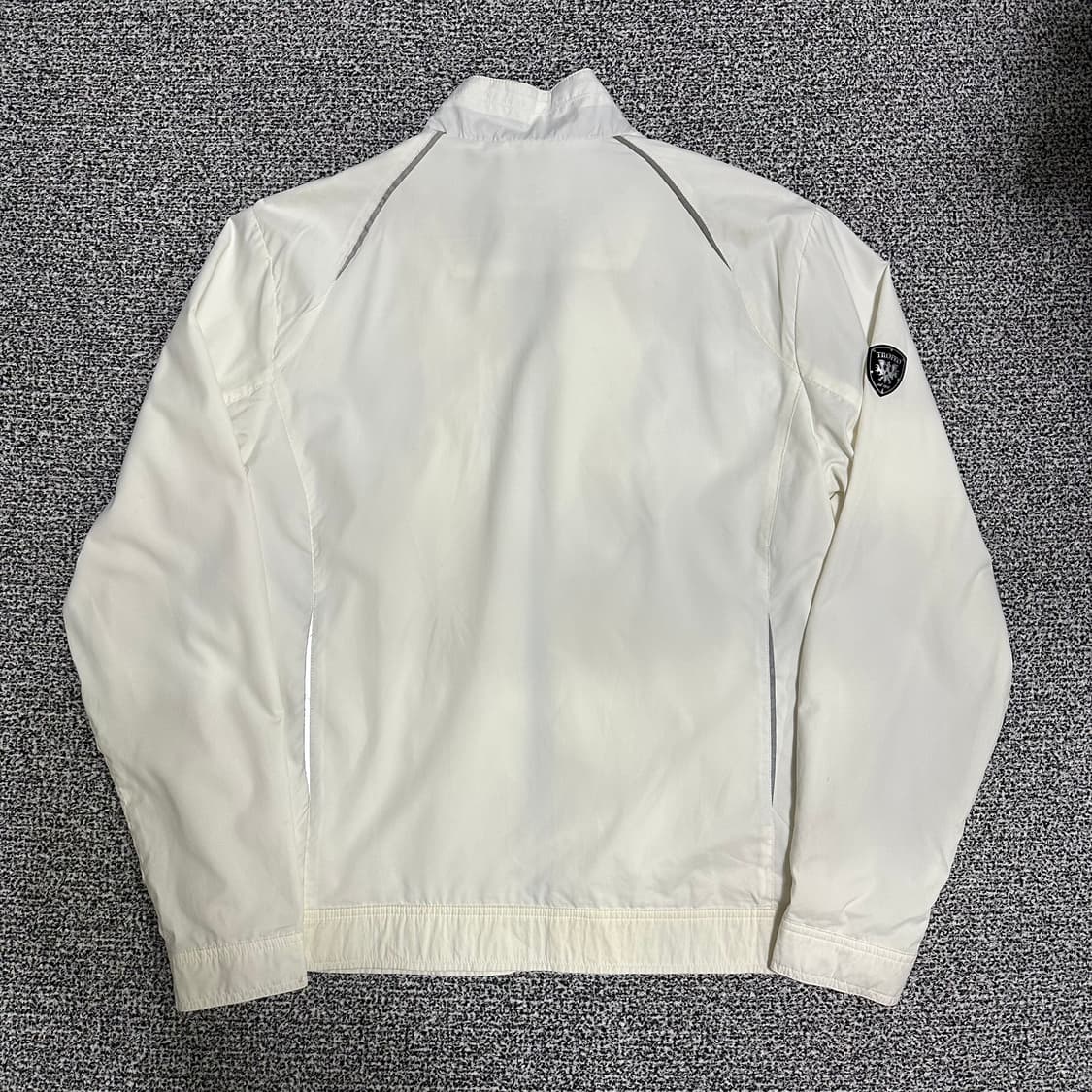 (100) 휠라 FILA 화이트 바람막이 자켓 상품이미지4