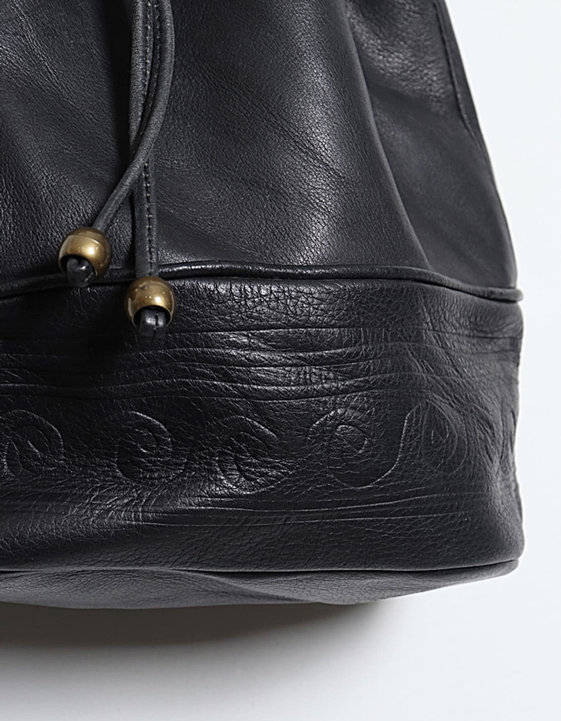 ANNE KLEIN II Leather Bucket Bag 상품이미지5