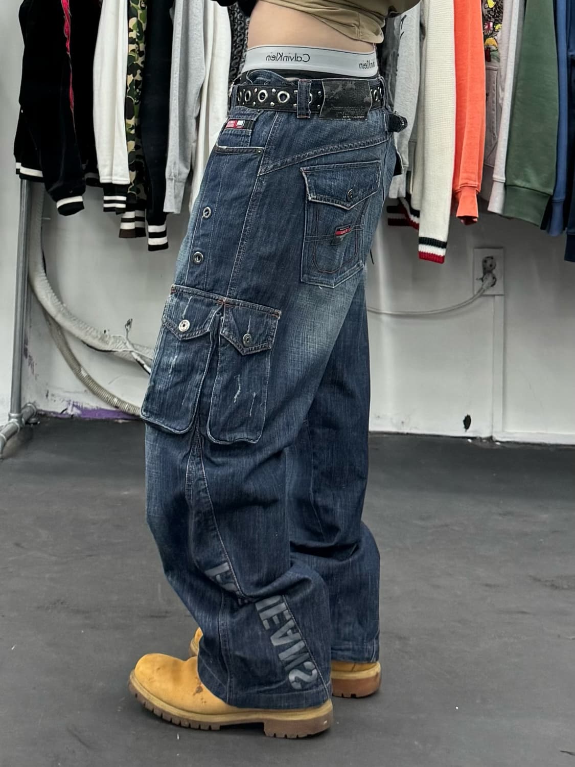 FUBU 포켓 디테일 데님 카고팬츠 상품이미지5