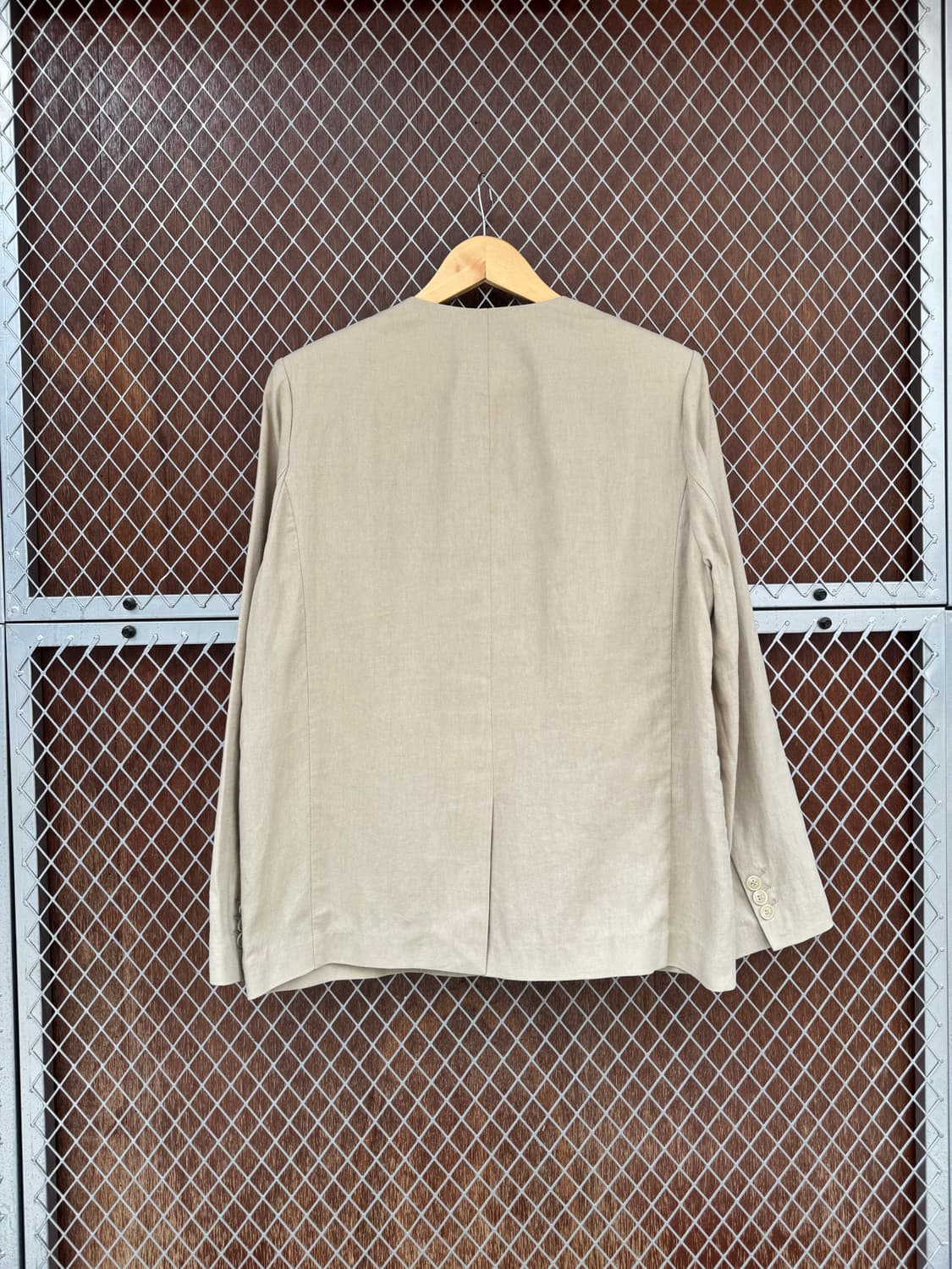 닐바이피 25N 린넨 브이넥 노카라 미니멀 베이지 자켓 34 상품이미지10