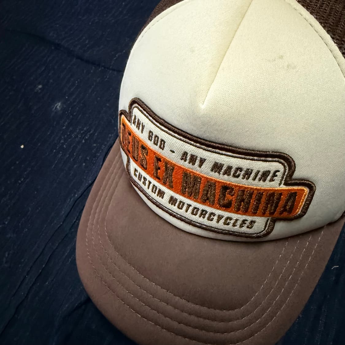 데우스 엑스 마키나 그립 테이프 트러커 브라운 OS 상품이미지3