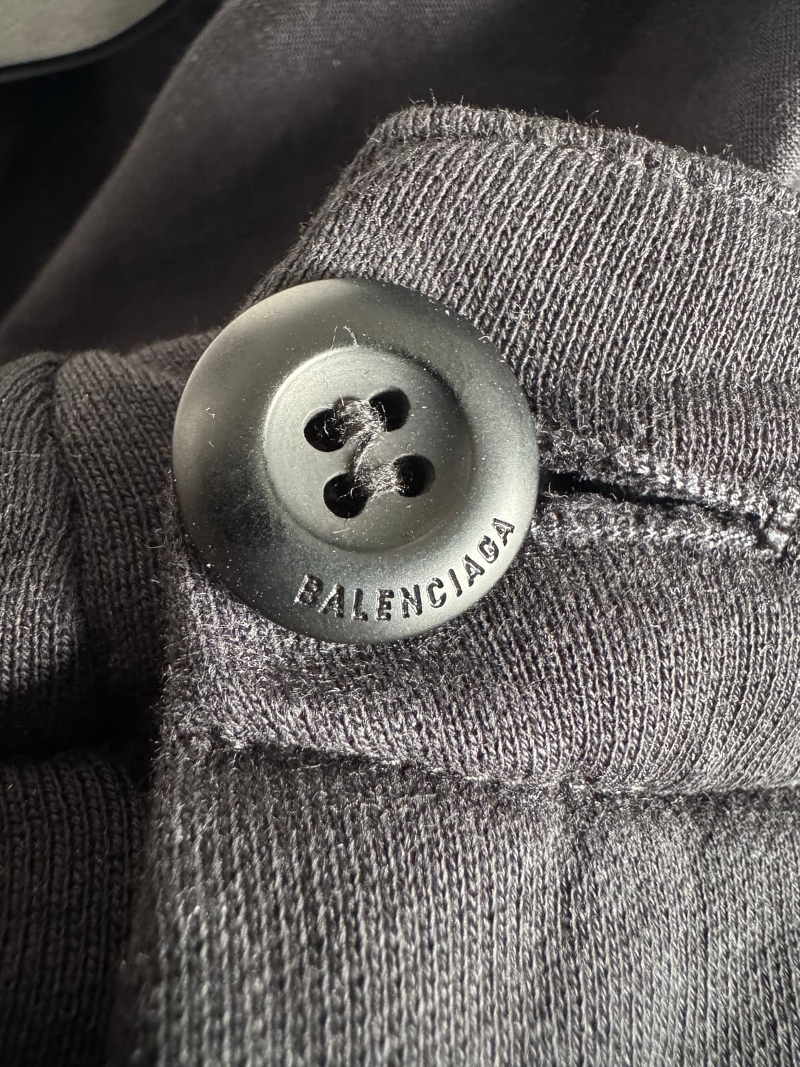 발렌시아가 22aw kick 카고 팬츠 블랙 상품이미지6