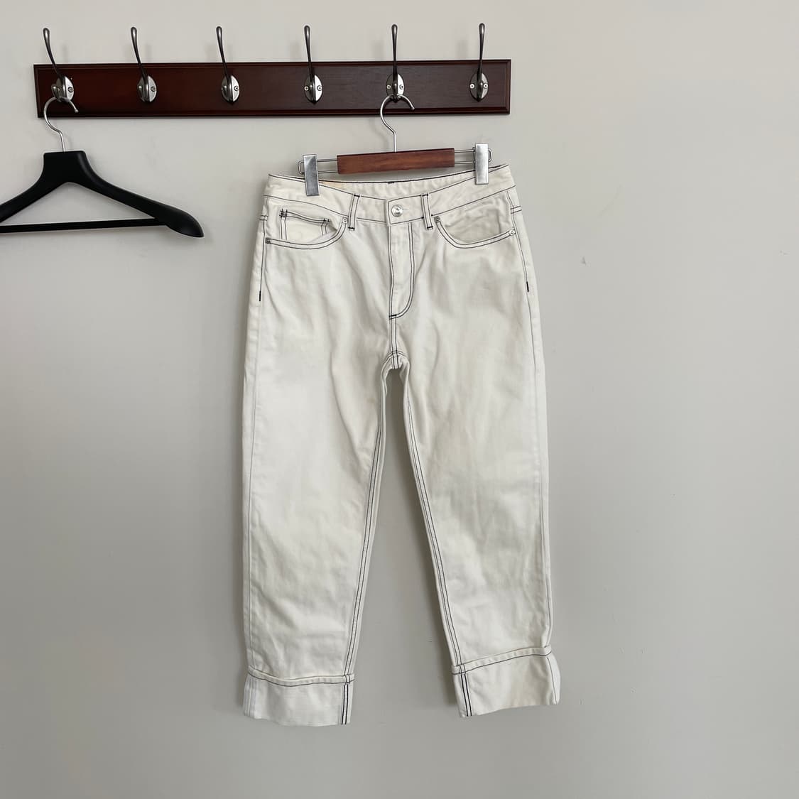 버버리 화이트 여성27 코튼 블랙 스티치 스탠다드 데님 팬츠 바지 상품이미지2