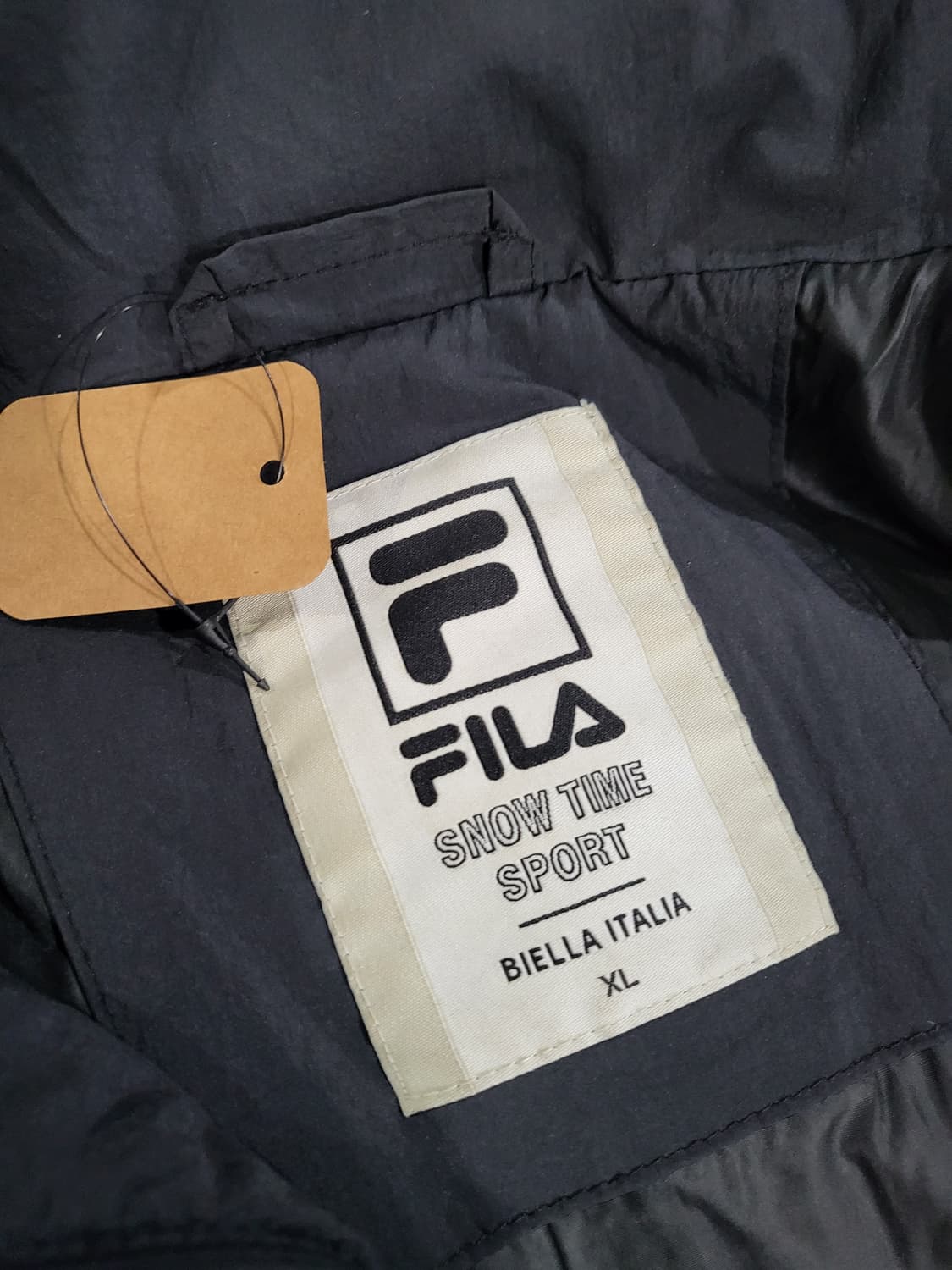 휠라 블랙 겨울 점퍼 상품이미지4