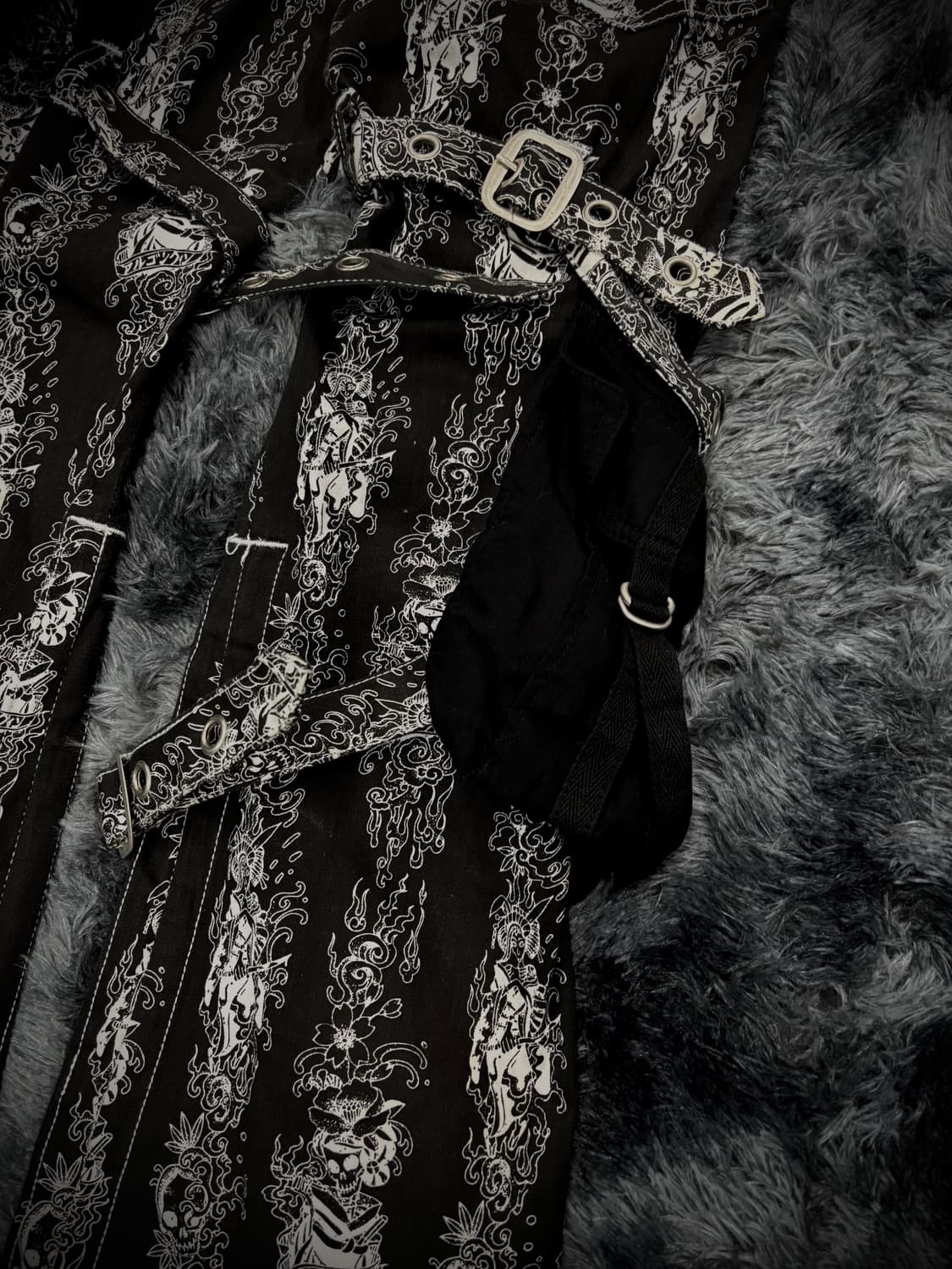 Algonquins 오리엔탈 패턴 멀티 스트랩 카고 부츠컷팬츠 상품이미지7