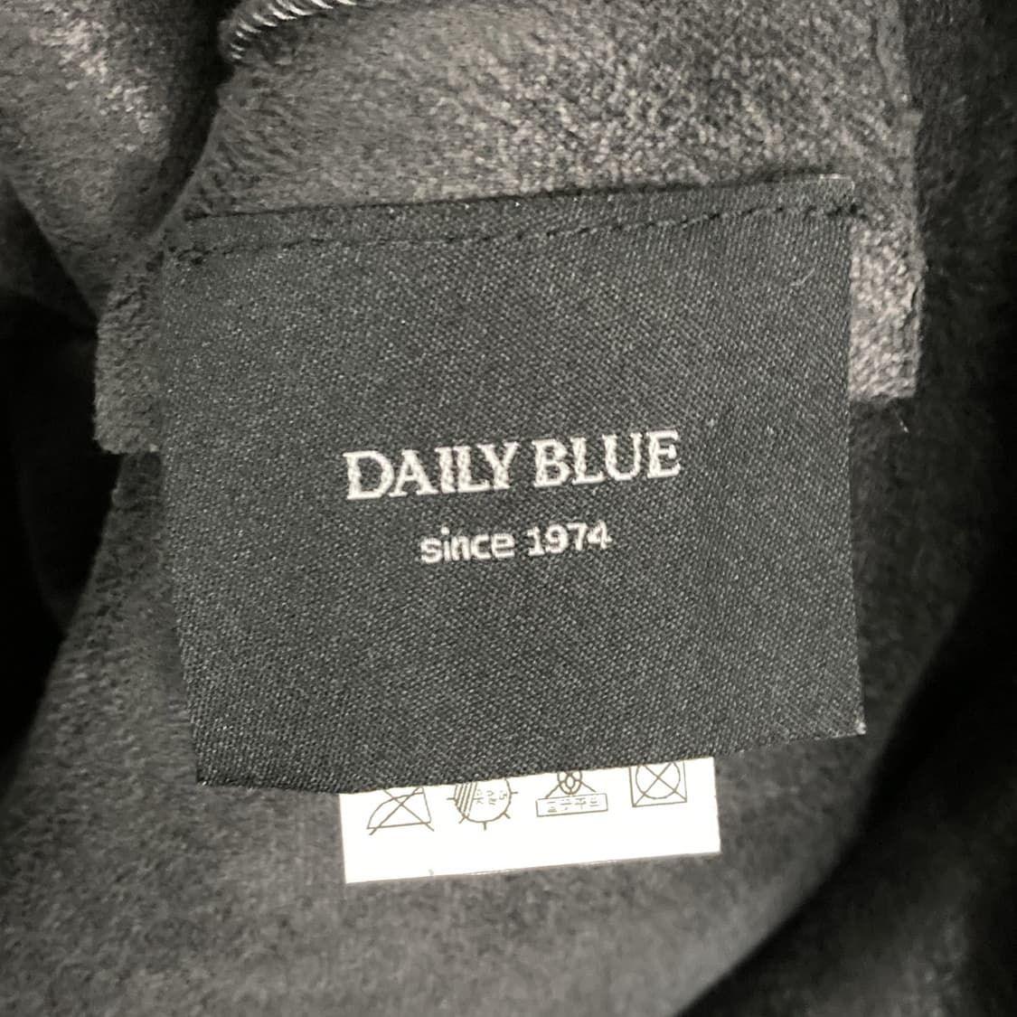 데일리블루 2025y 여성 faux 롱코트 L  상품이미지4