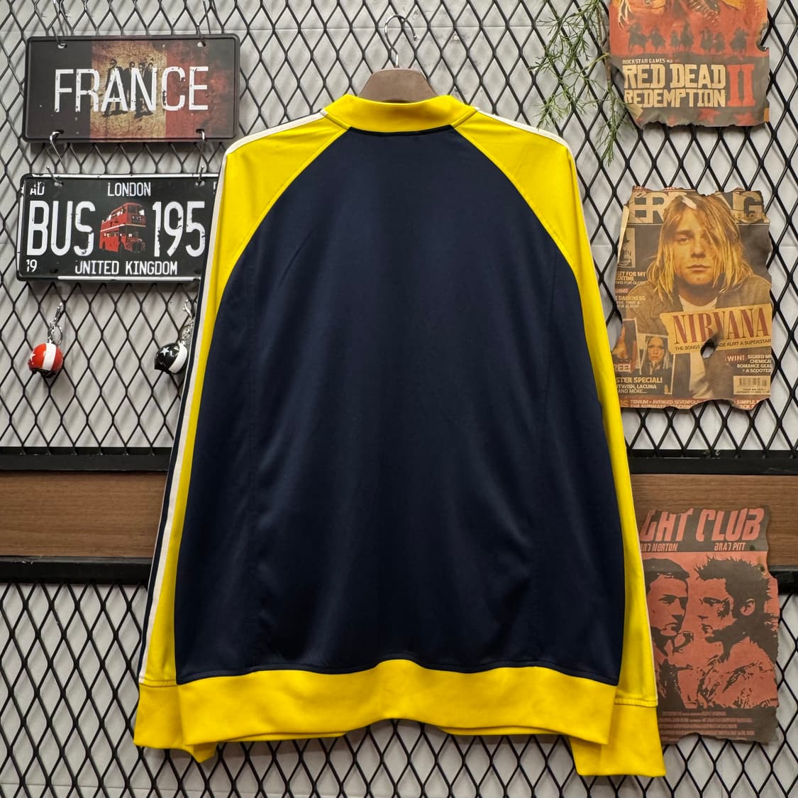 00s 아디다스 미시간 울브스 트랙자켓 전면 로고 포인트 네이비 옐로 상품이미지2