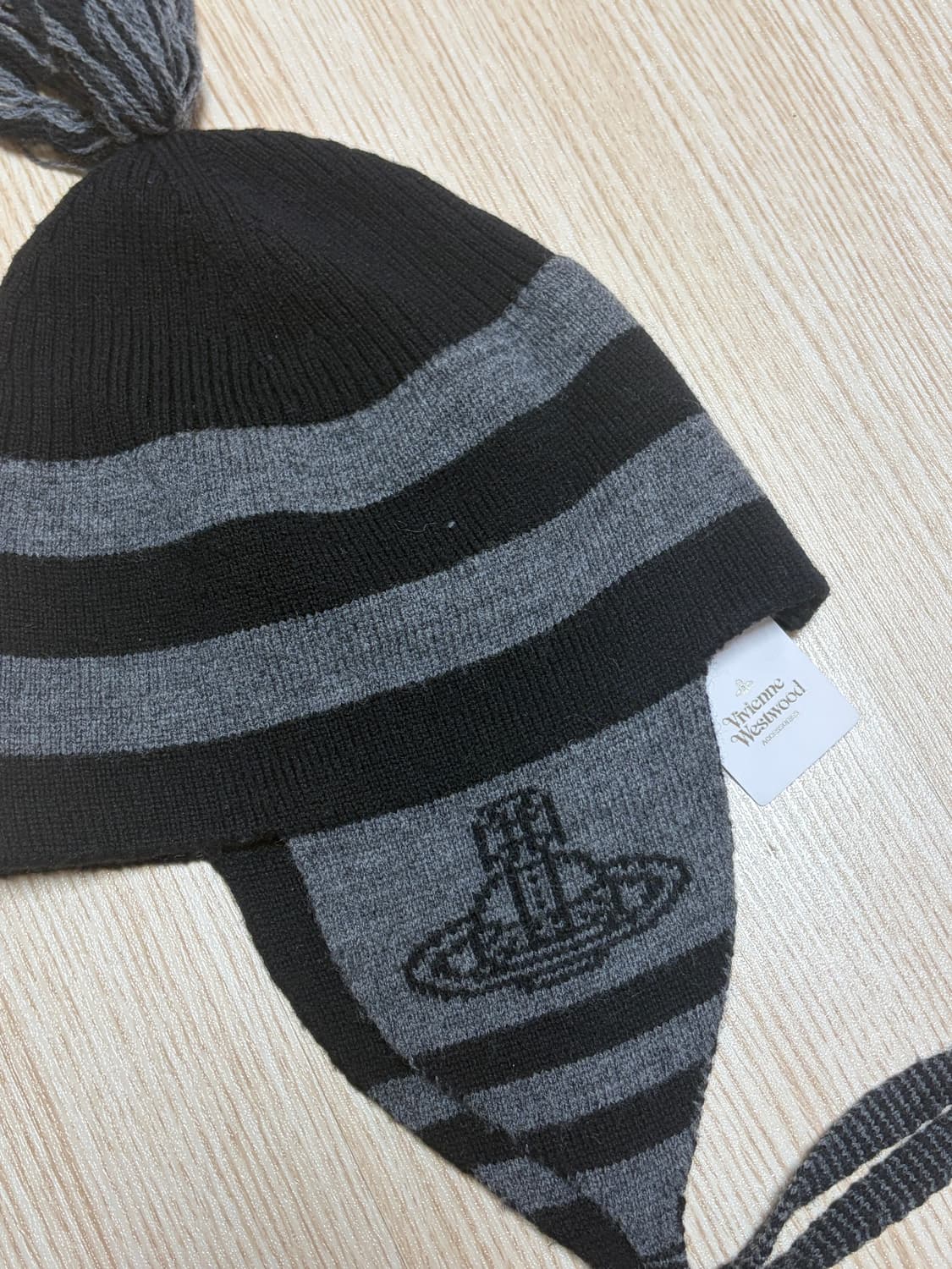 비비안웨스트우드 이어플랩 모자 비니 상품이미지1