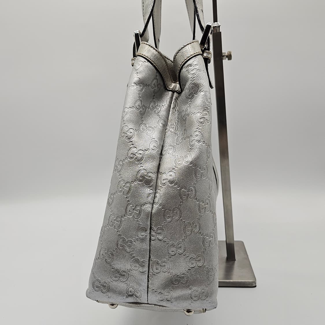 정품 구찌 메탈릭 숄더백 상품이미지4