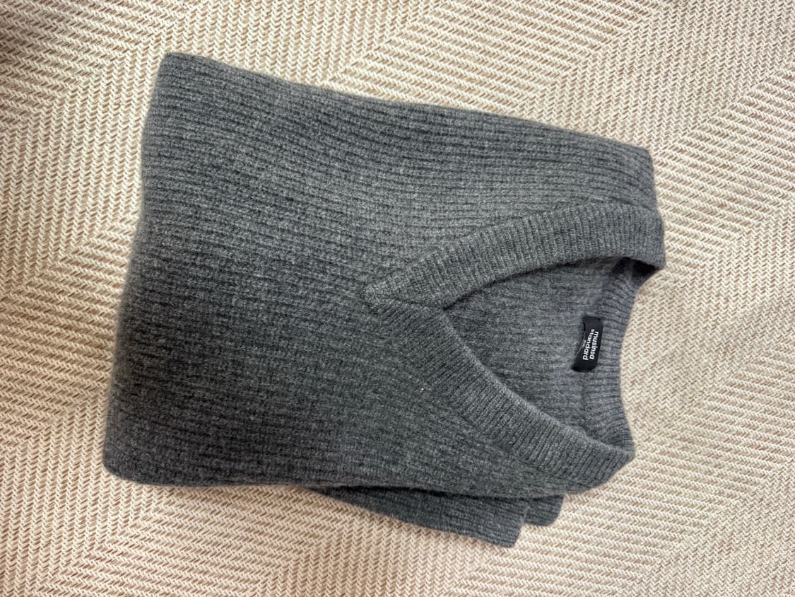 무신사 스탠다드 램스울 브이넥 니트 상품이미지4