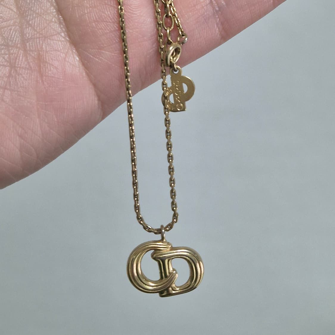 정품 디올 CD로고 엠보싱 목걸이 Dior necklace  상품이미지2