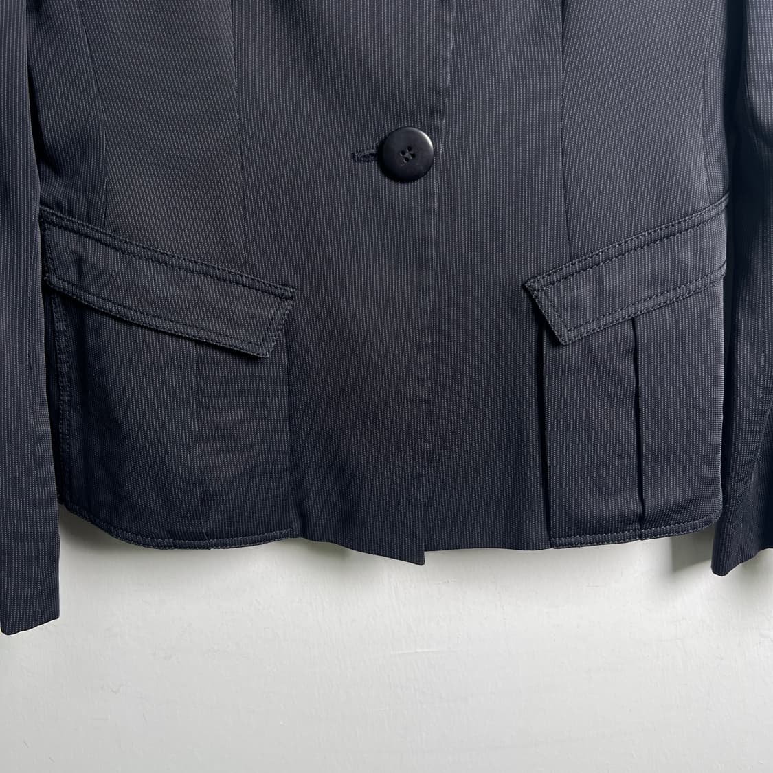 엠포리오 아르마니 오픈 백 핀스트라이프 블레이저 40 상품이미지5