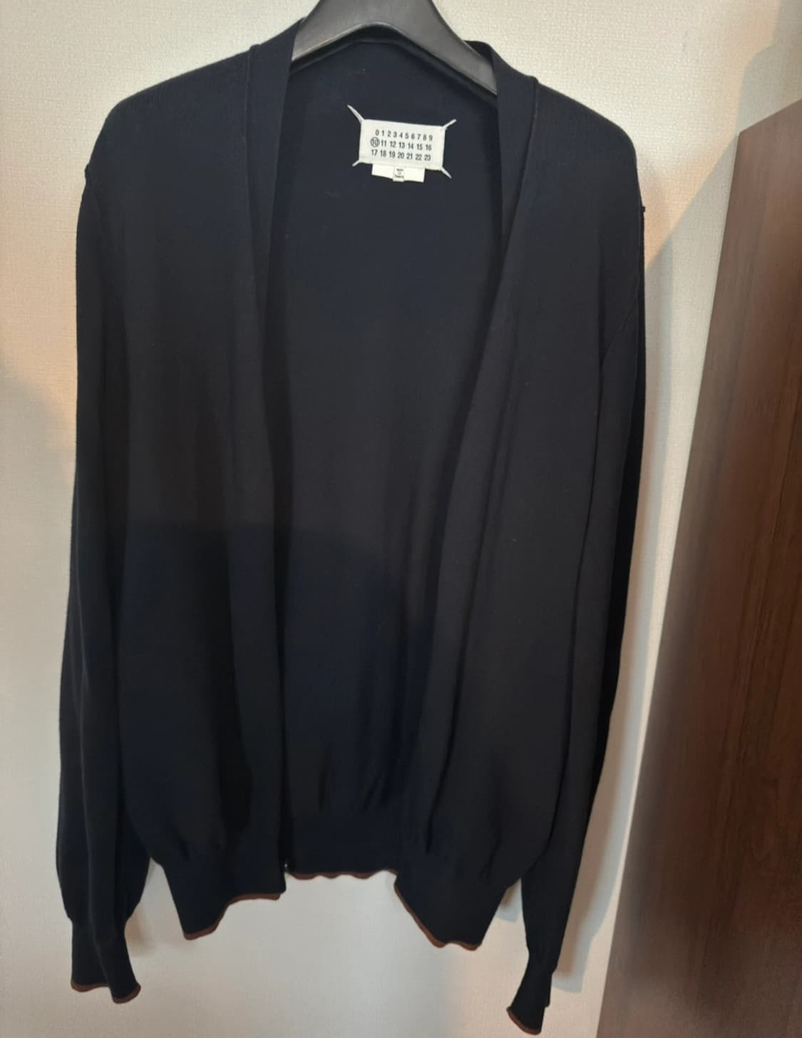 메종마르지엘라 엘보우패치 가디건 네이비 상품이미지4