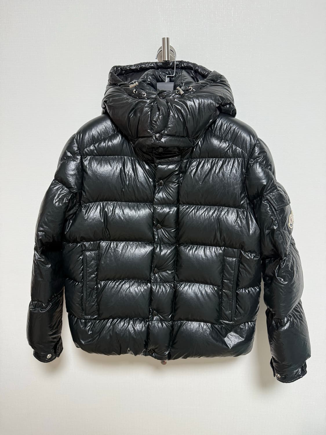 몽클레르 마야 70 쇼트 다운 자켓 블랙 - 22FW 2사이즈 상품이미지1