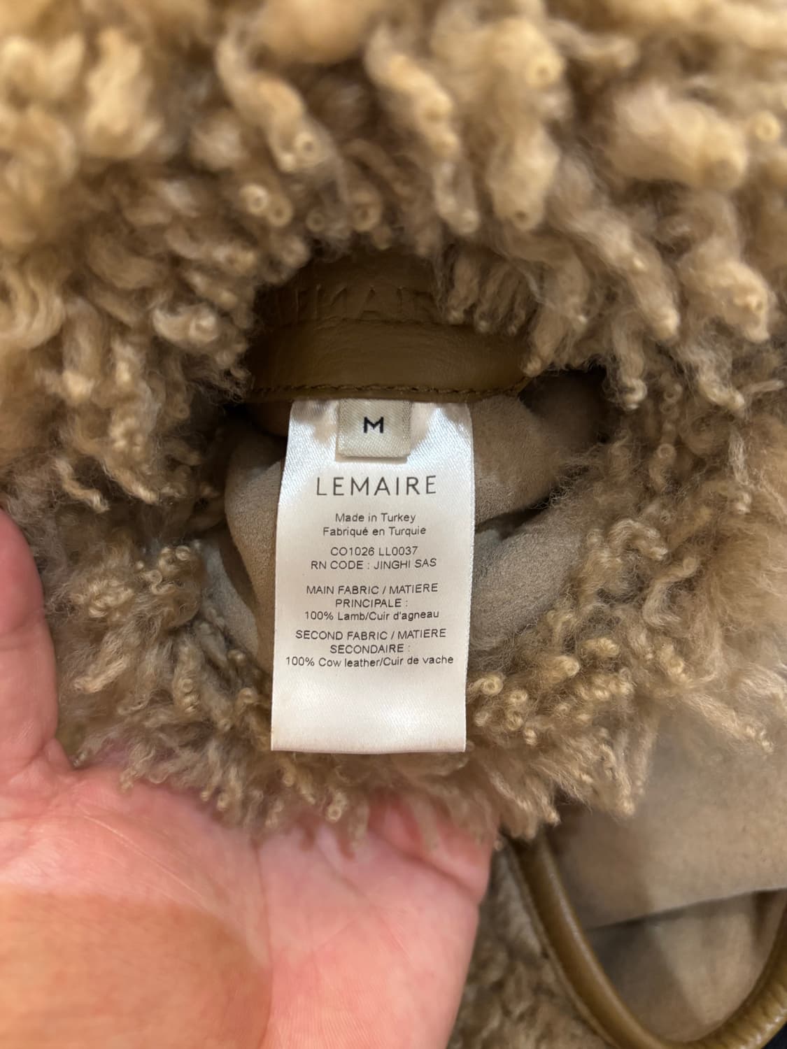 르메르 23fw 시어링 리버시블 무스탕 m 팝니다 상품이미지6