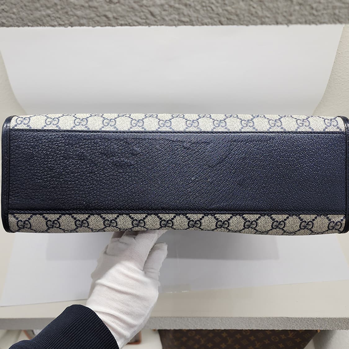 구찌 674155 인터로킹 G 미디움 토트백 상품이미지3