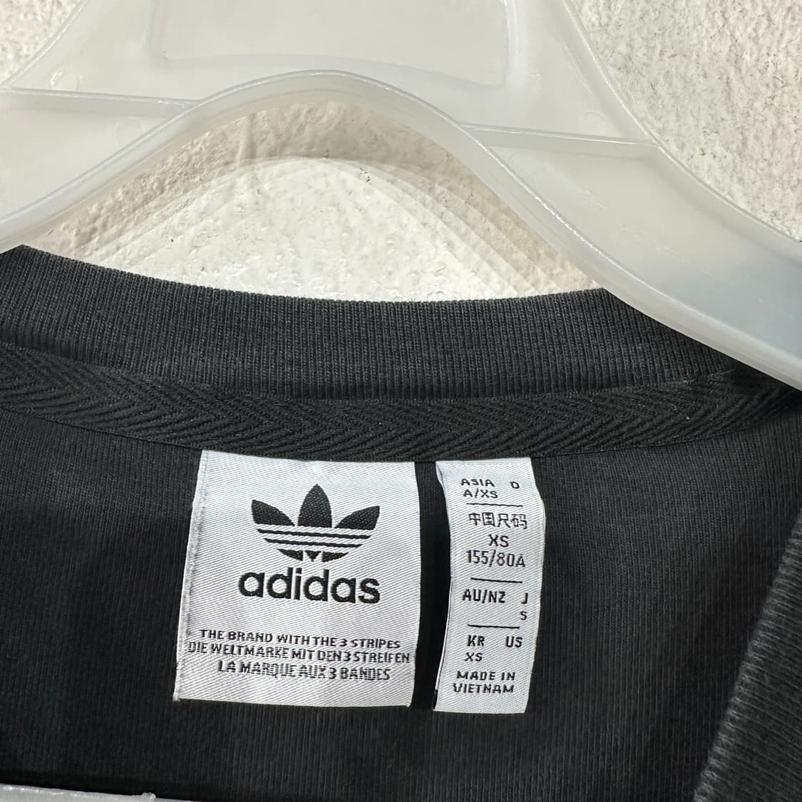 아디다스 검흰 반팔티 XS 상품이미지3