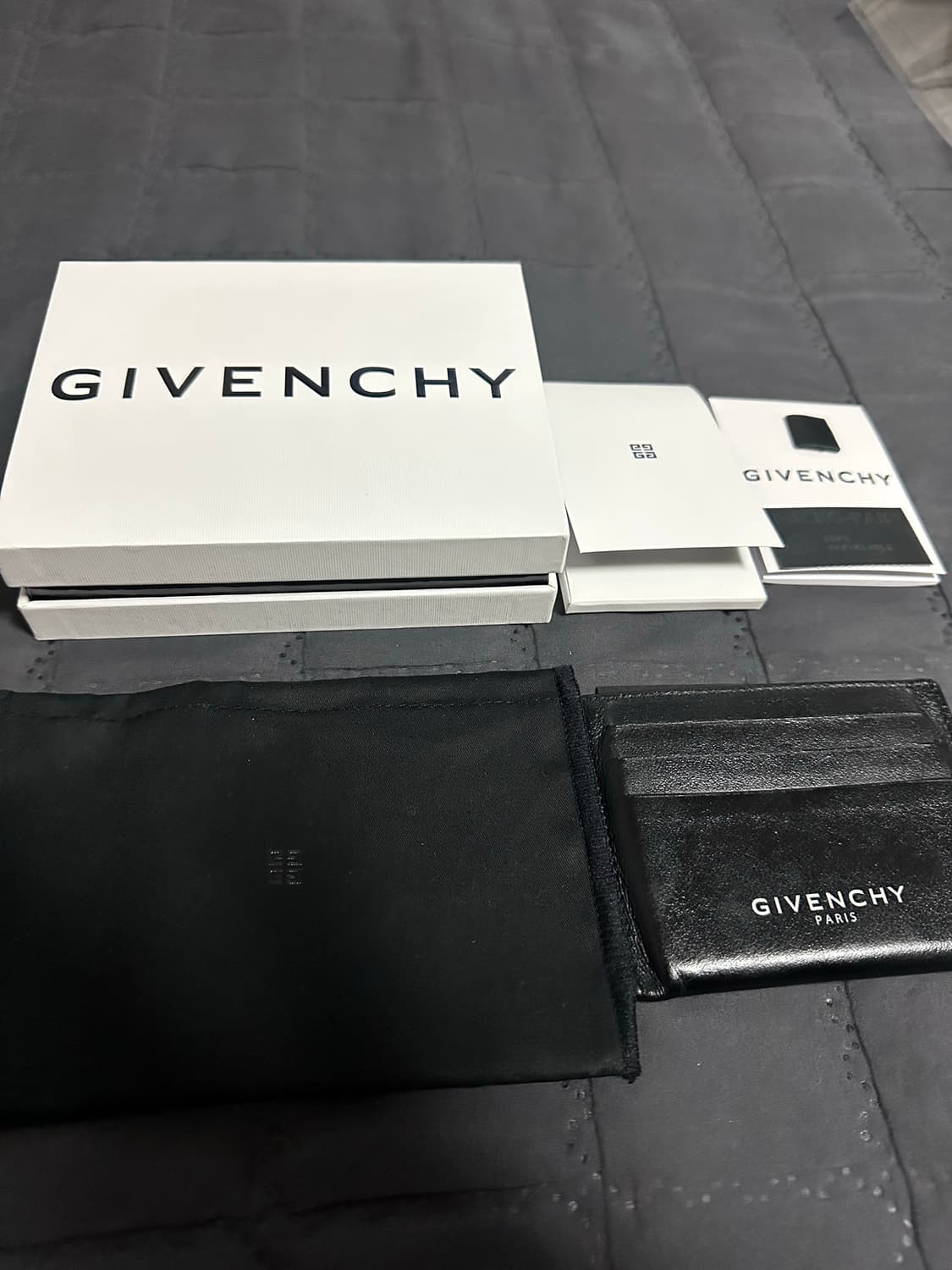 지방시 레터링로고 블랙 카드지갑 (OS) 상품이미지1