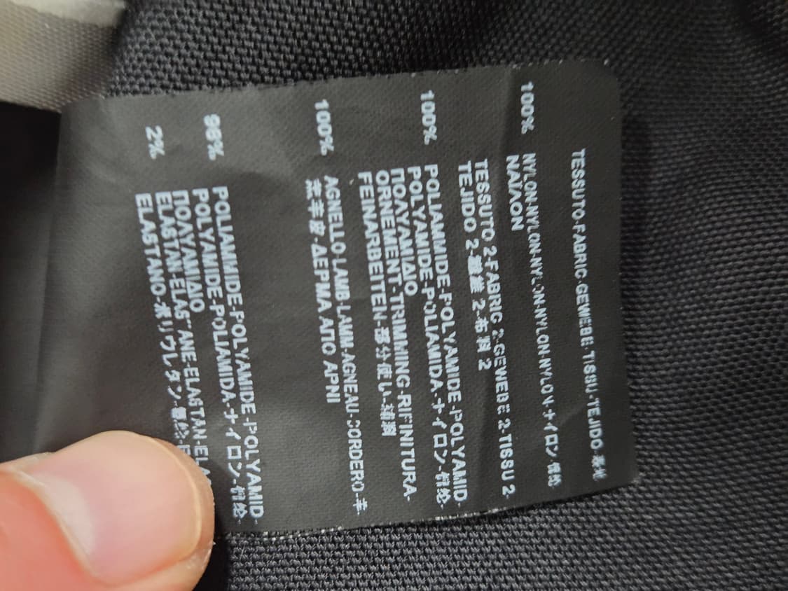 생로랑 가죽 구스 패딩 상품이미지9