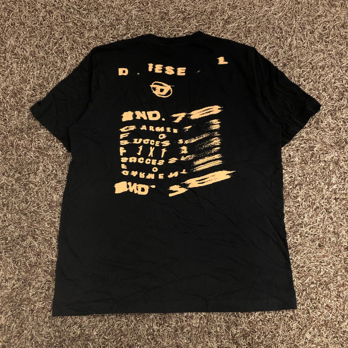 디젤 23SS 웨이브 로고 그래픽 티셔츠 상품이미지1