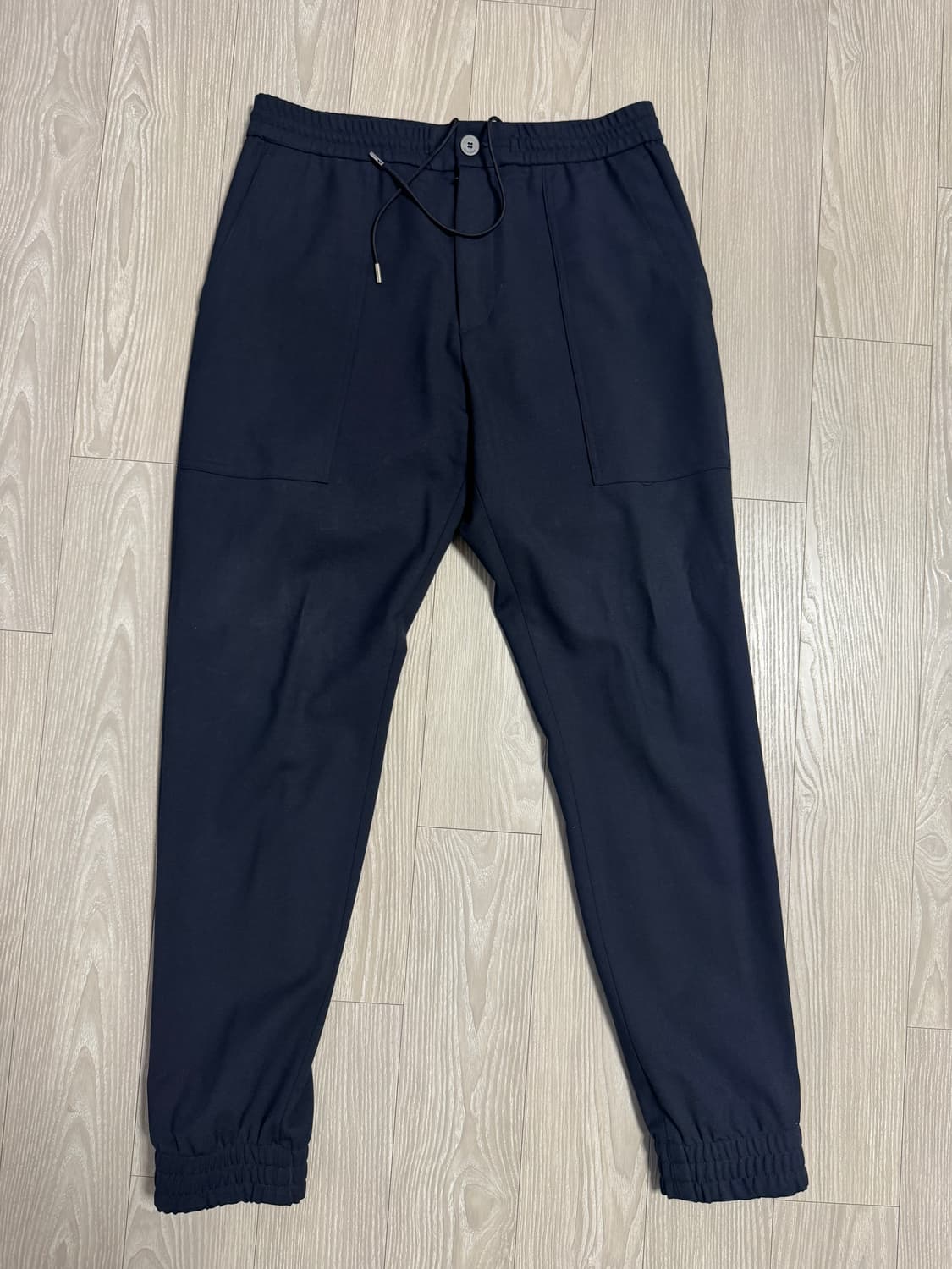 솔리드옴므 / 울 블렌딩 밴딩 조거 팬츠 네이비 / 46 상품이미지1