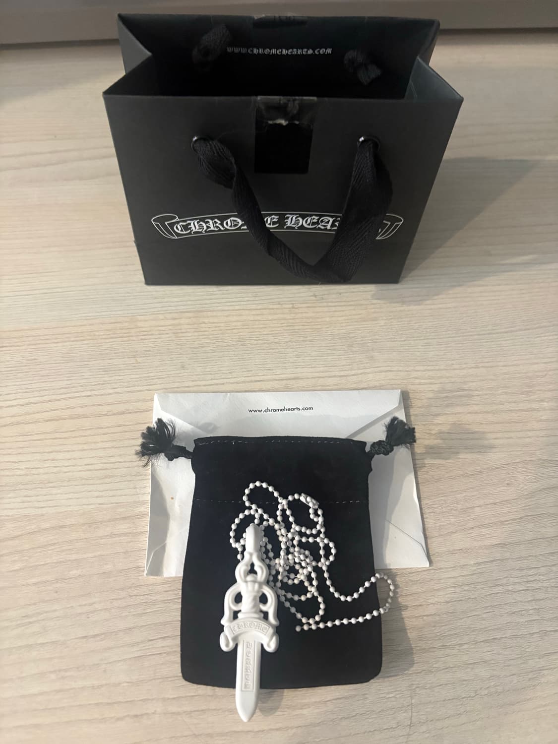 2023 크롬하츠 실리크롬 대거 화이트 상품이미지1