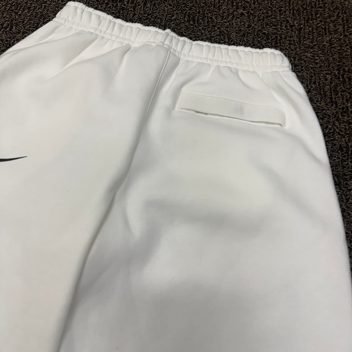 NIKE 나이키 스우시 기모 반바지 운동복 화이트 S 상품이미지5