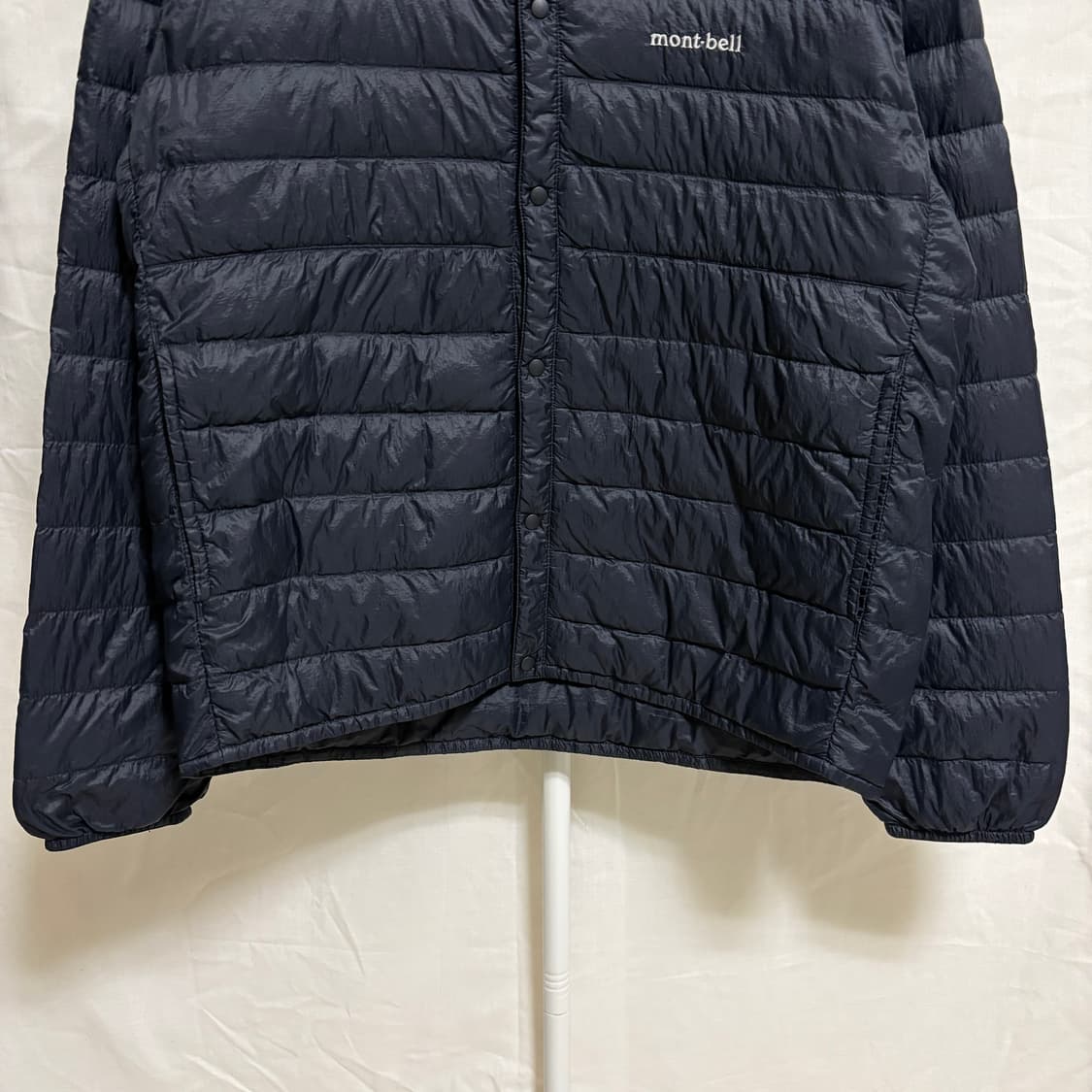 몽벨 슈페리어 라운드넥 800필 경량패딩 다운 자켓 / 블랙, L 상품이미지3