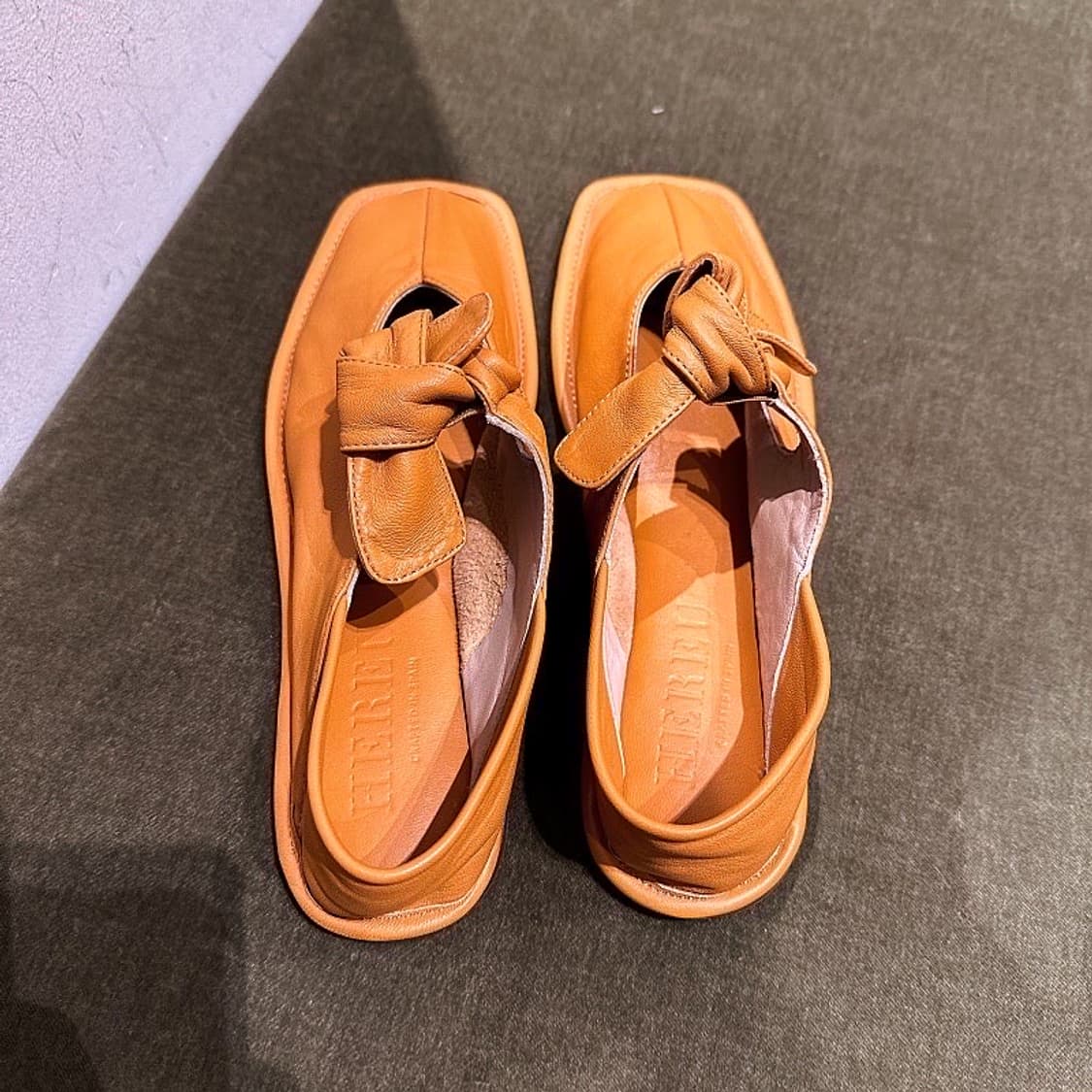 (정품/새상품) HEREU 헤레우 여성 라사다 레더 발레리나 플랫 슈즈 상품이미지4