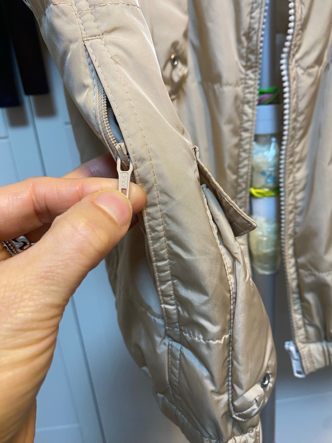 버버리 런던 여성 패딩 조끼 38사이즈 상품이미지9